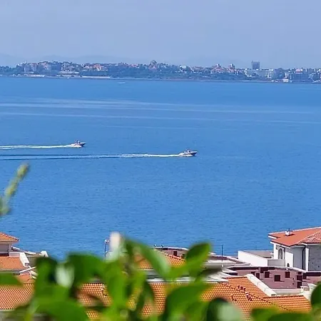 черно море 招待所 *